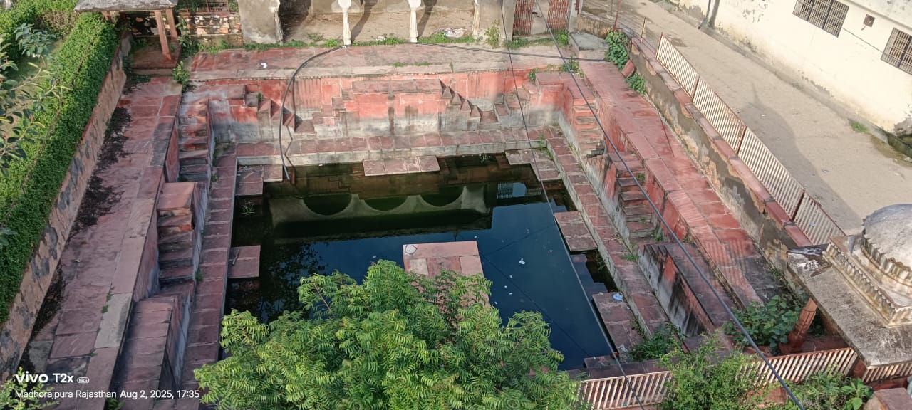 Description of image 4