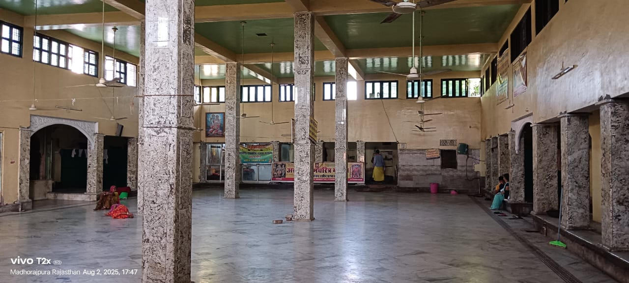 Description of image 01