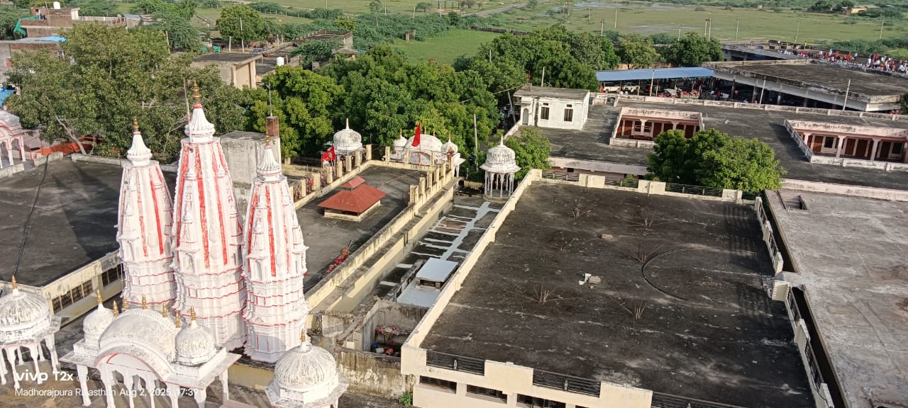 Description of image 4