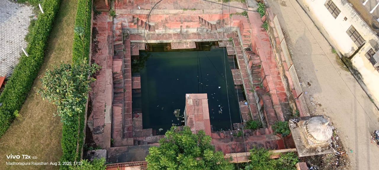 Description of image 4