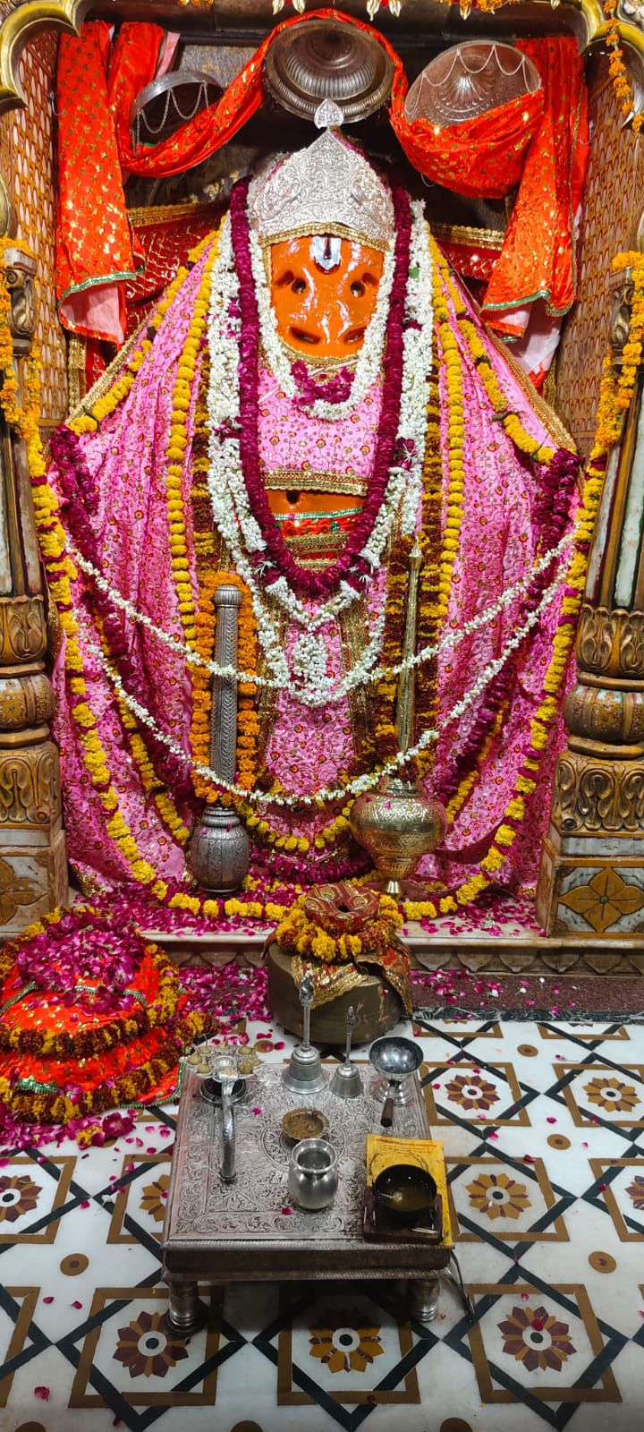 Description of image 8